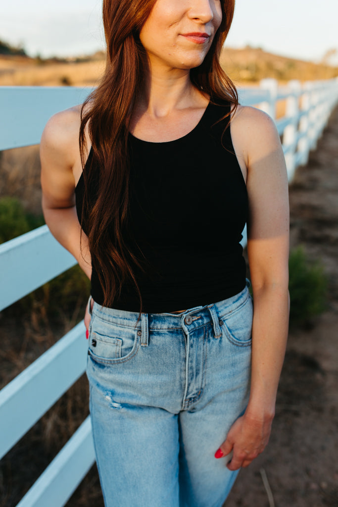High Neck Cropped Tank Black