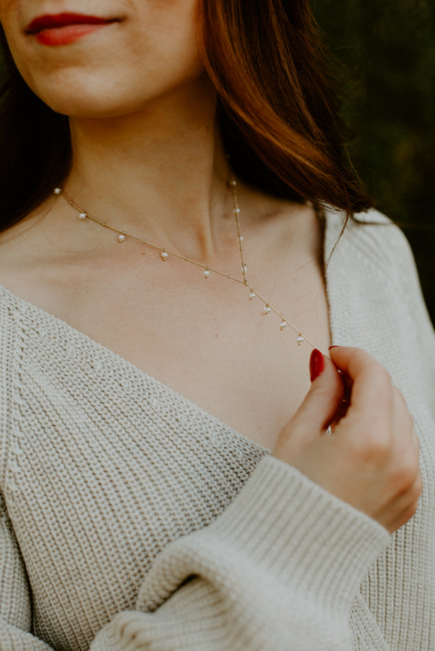 Dot Pearl Lariat